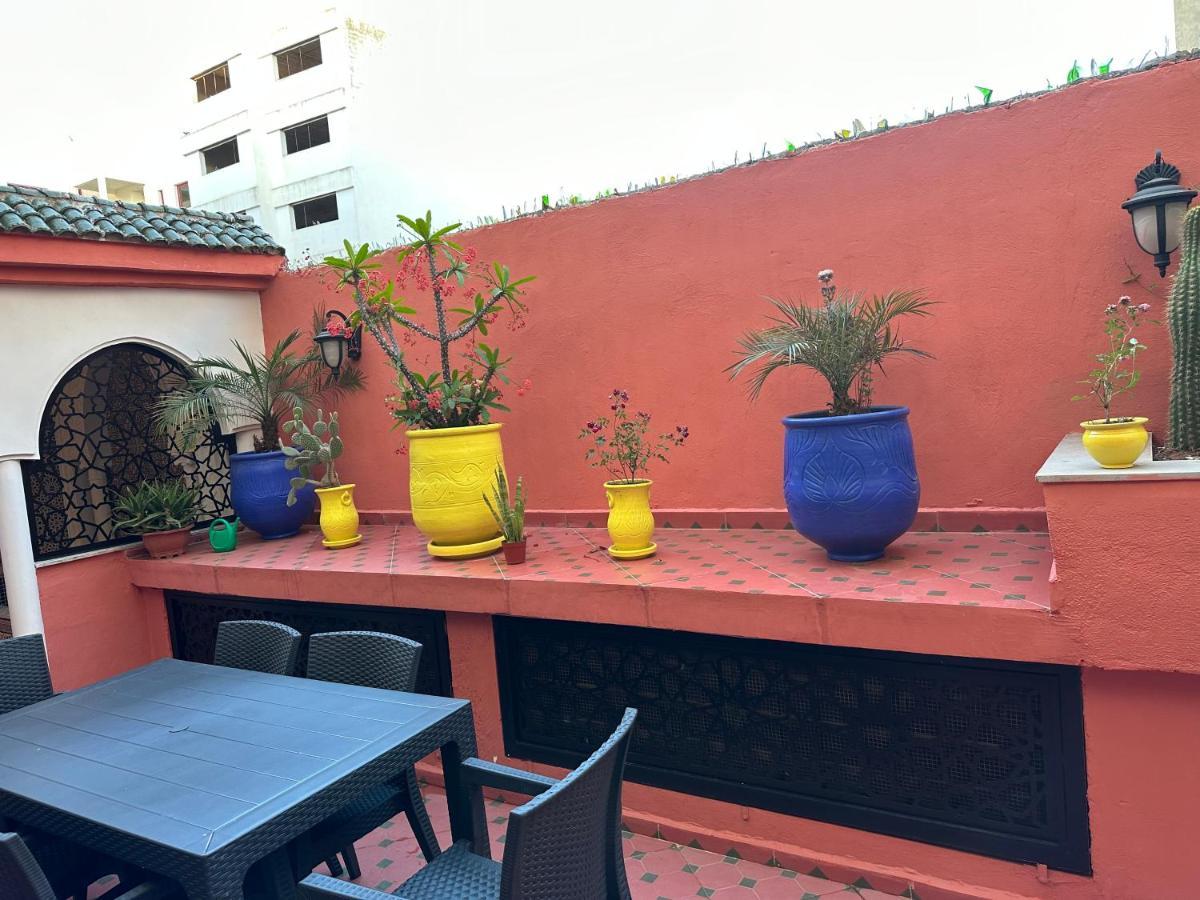 Appartements Nia Confort, Plein Centre Ville, Avec Terrasse Fez Exterior photo