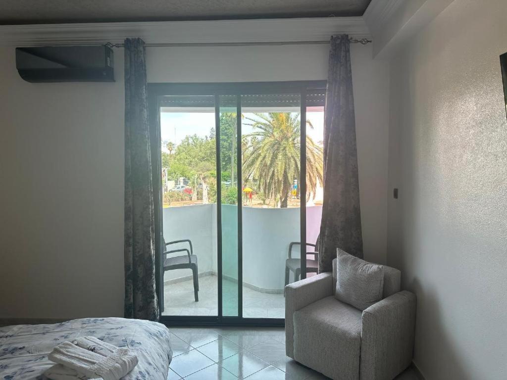Appartements Nia Confort, Plein Centre Ville, Avec Terrasse Fez Exterior photo